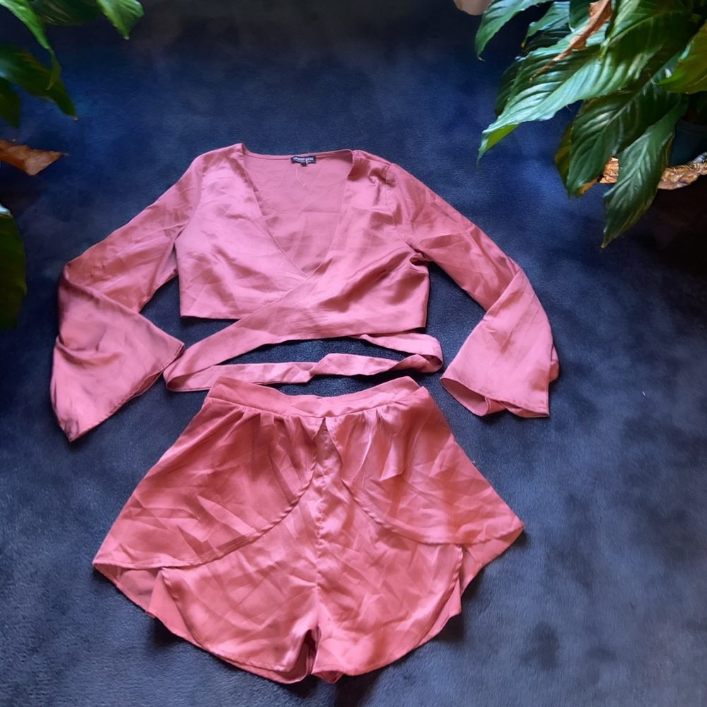 Two piece set